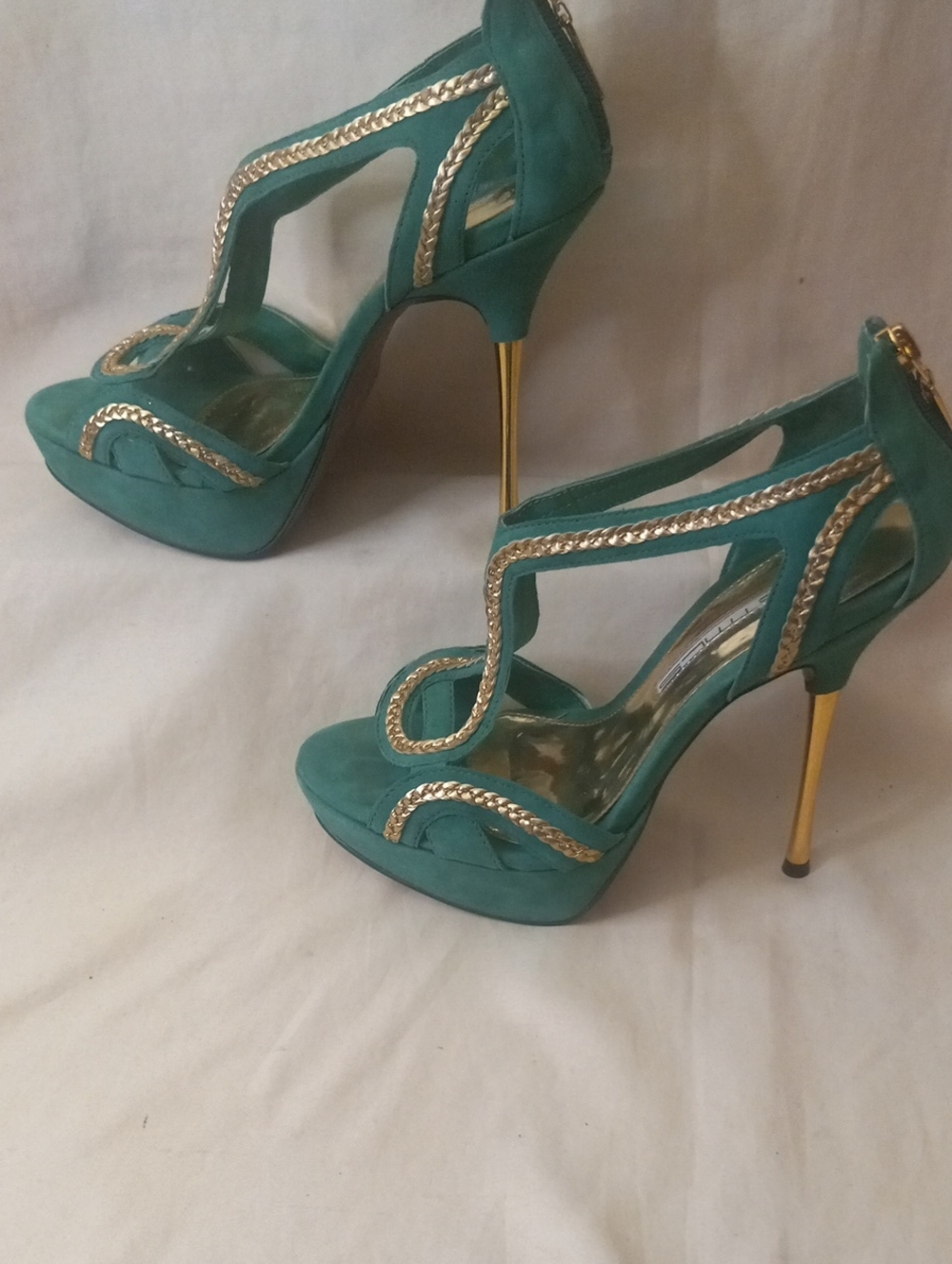 Studio TMLS Teal Suede High Heel Sandals with Gold Chain Detail